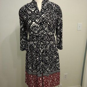 XL Black, white, and red 3/4 sleeve knee-length dress